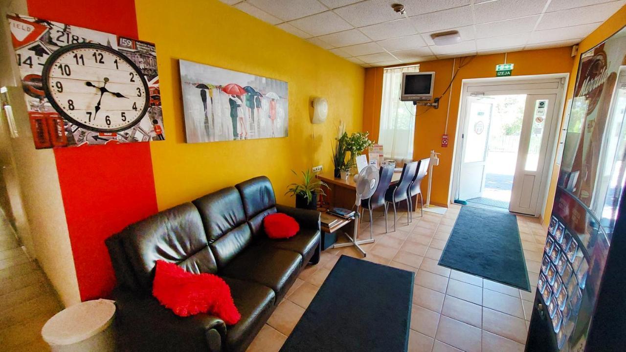 Happy Hostel Riga Exterior photo